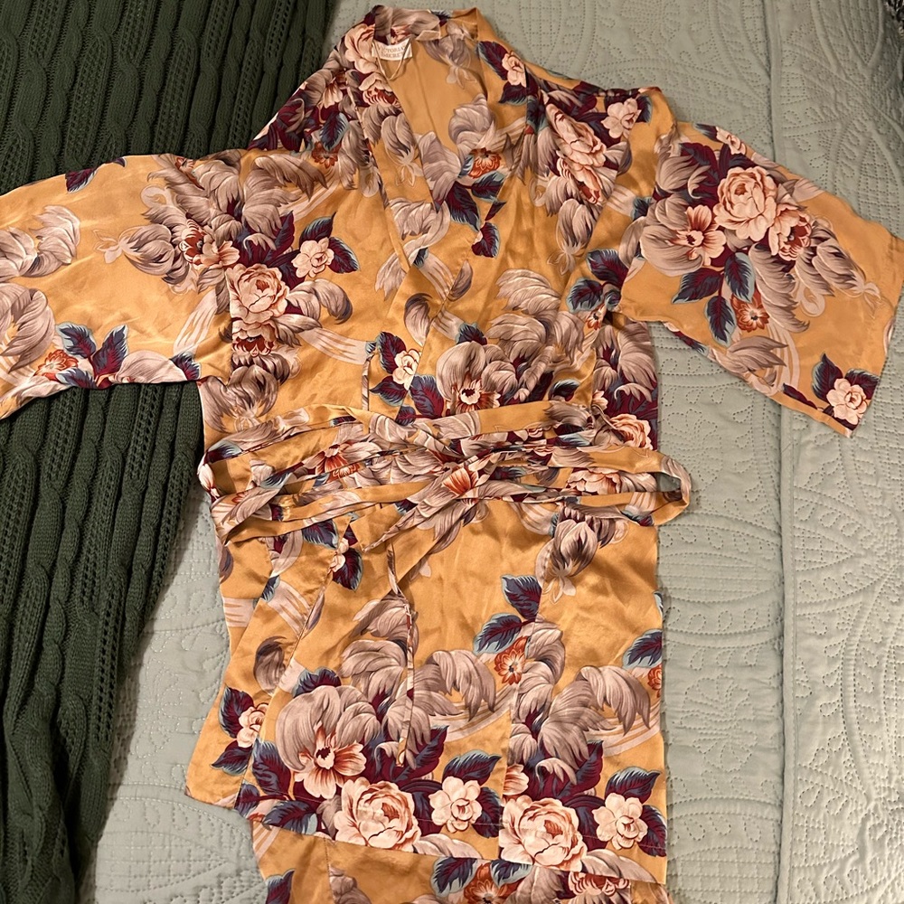 Victoria Secret gold label 100% silk robe